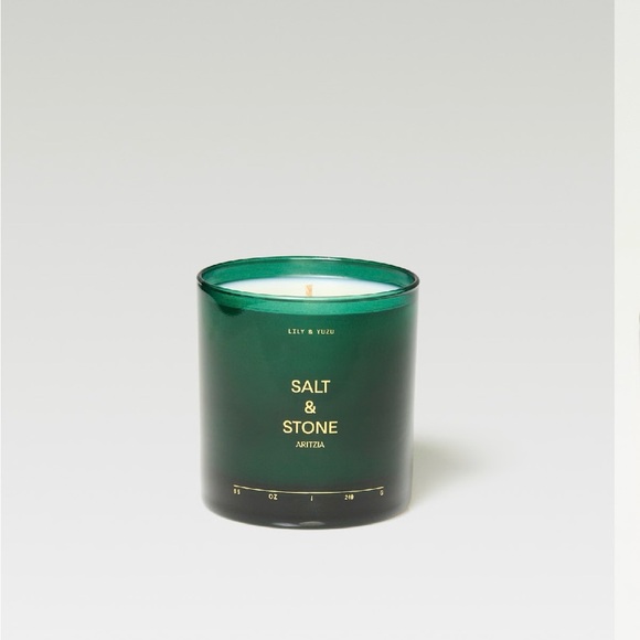Aritzia Salt & Stone Lily/Yuzu Scented Candle‎